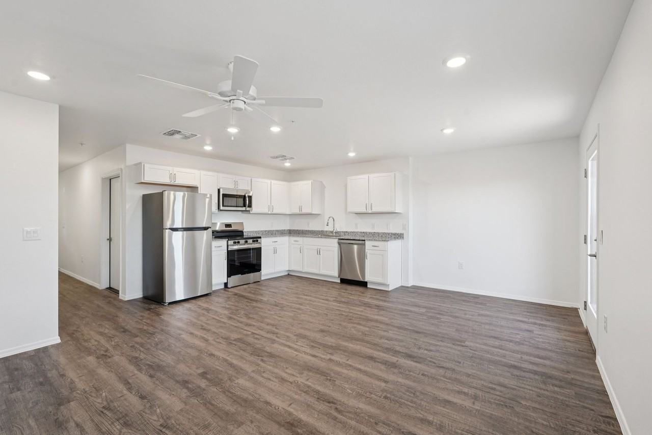 Hayden Farms - Photo 5 of 35