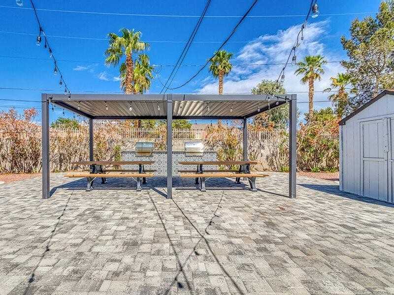 2200 Carter Cir - Photo 2 of 20