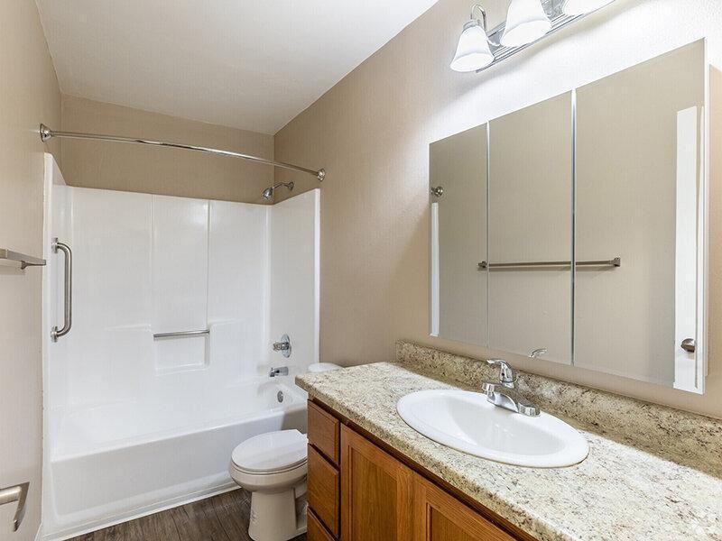 2215 Peach Tree Dr - Photo 2 of 25