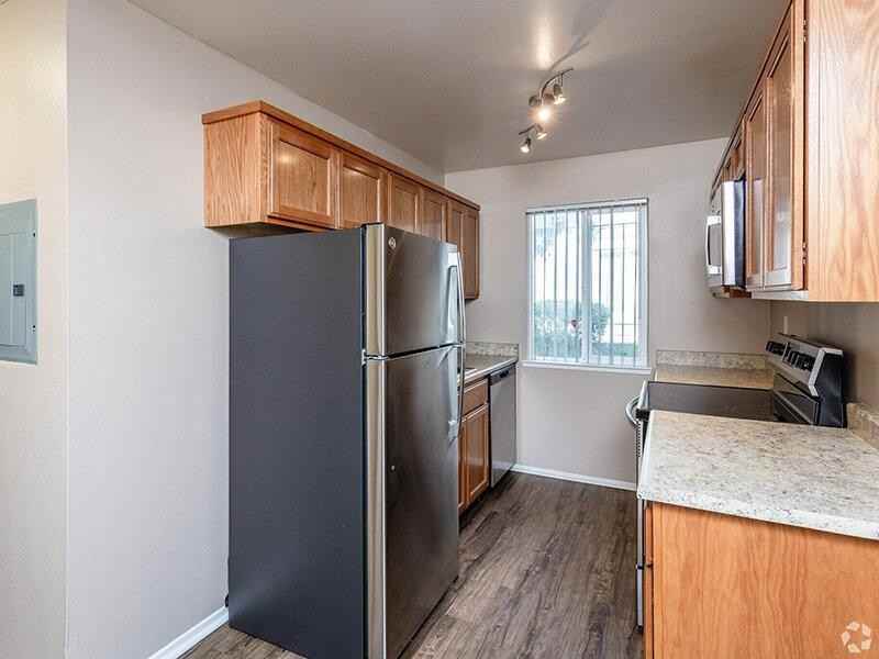 2215 Peach Tree Dr - Photo 7 of 19