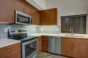 featured image of 1430 Wilmington Dr