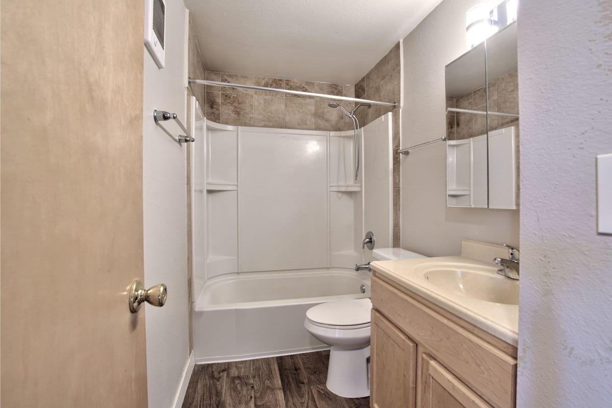 5400 Sw 180th Ave - Photo 5 of 43