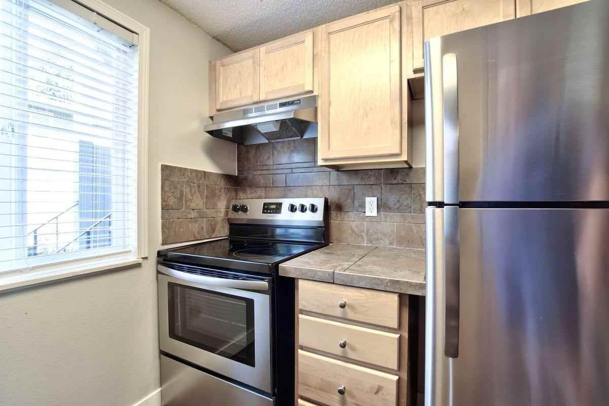 5400 Sw 180th Ave - Photo 7 of 43