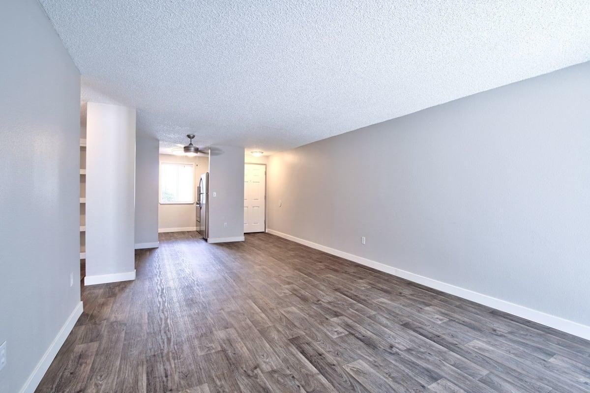 5400 Sw 180th Ave - Photo 6 of 43