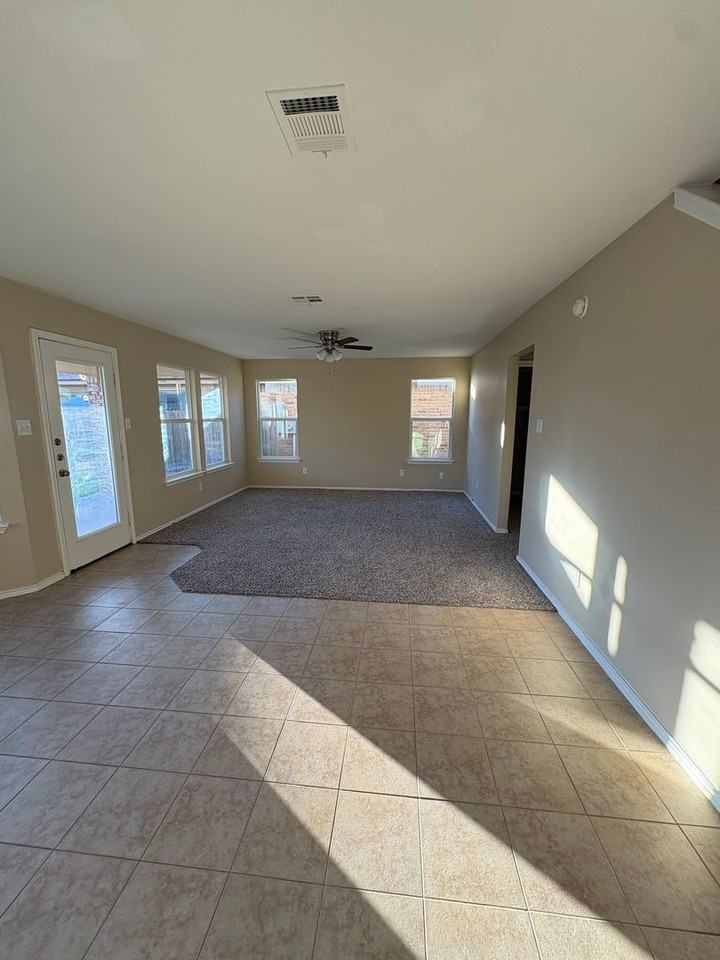 4608 Lookout Mountain Ln - Photo 7 of 27