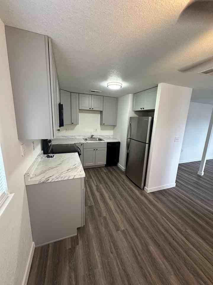 4K300 - Photo 7 of 31