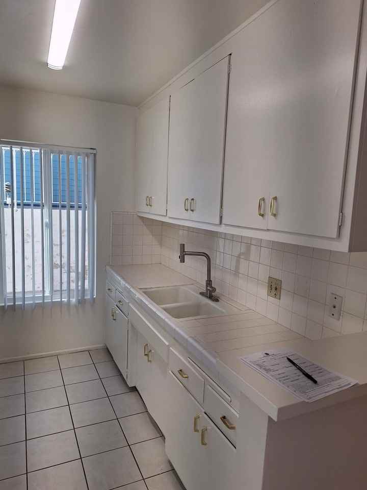 12928 Moorpark Street #3 - Photo 6 of 13