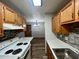 featured image of 401 401 - 405 N Glendale Ave