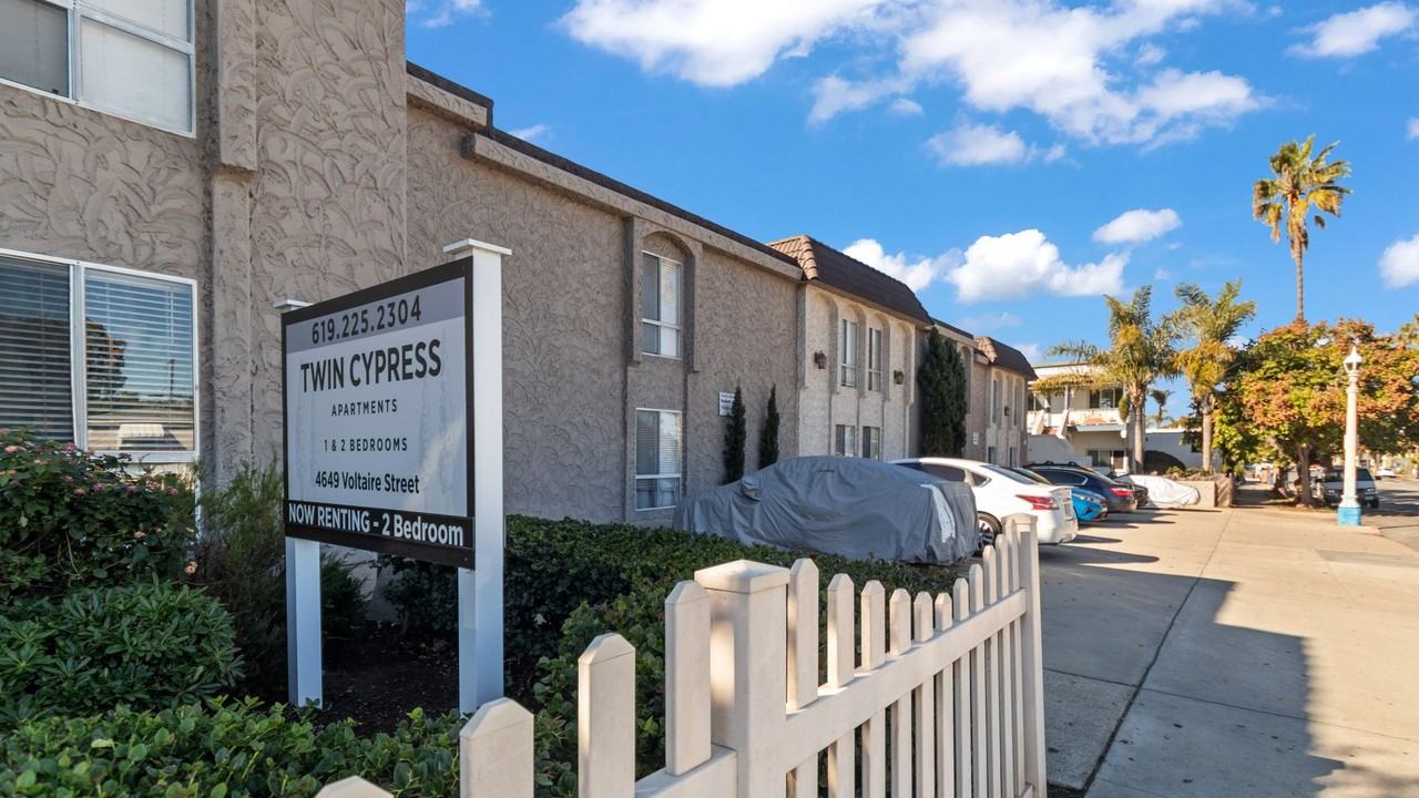 Twin Cypress Apartments - Photo 3 of 3