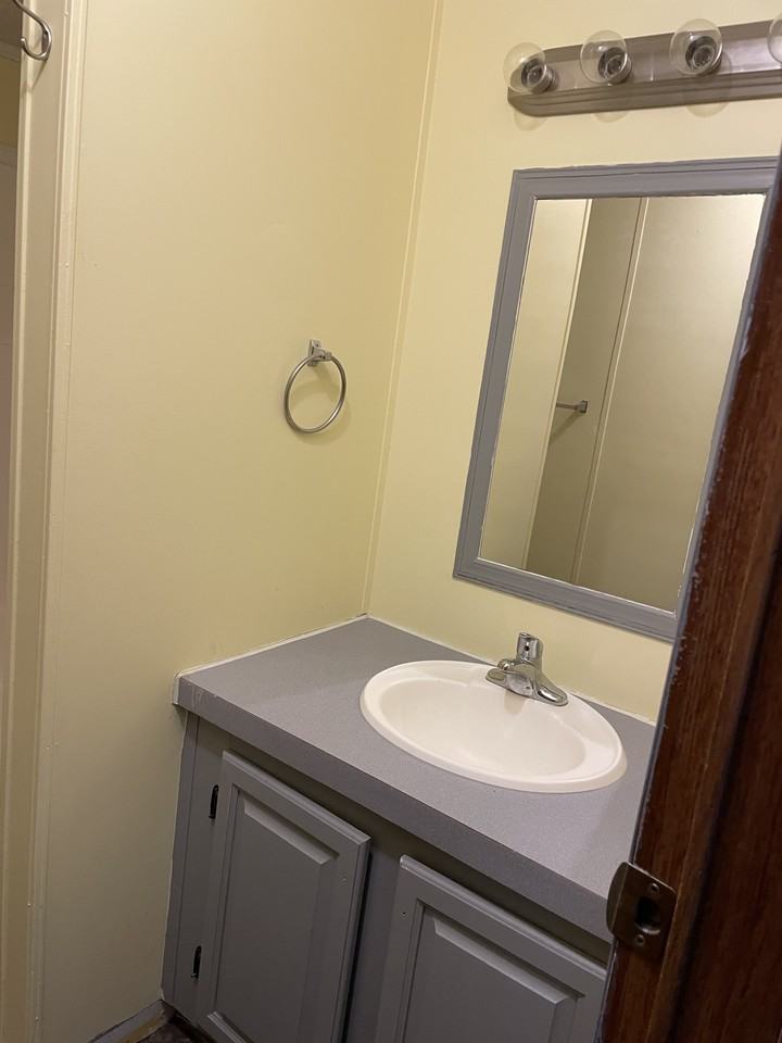 128 White Pine Blvd #62 - Photo 6 of 17