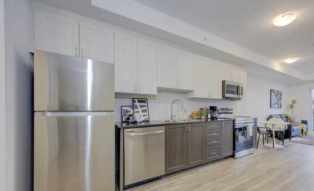 221 Victoria Street North - Photo 2 of 12