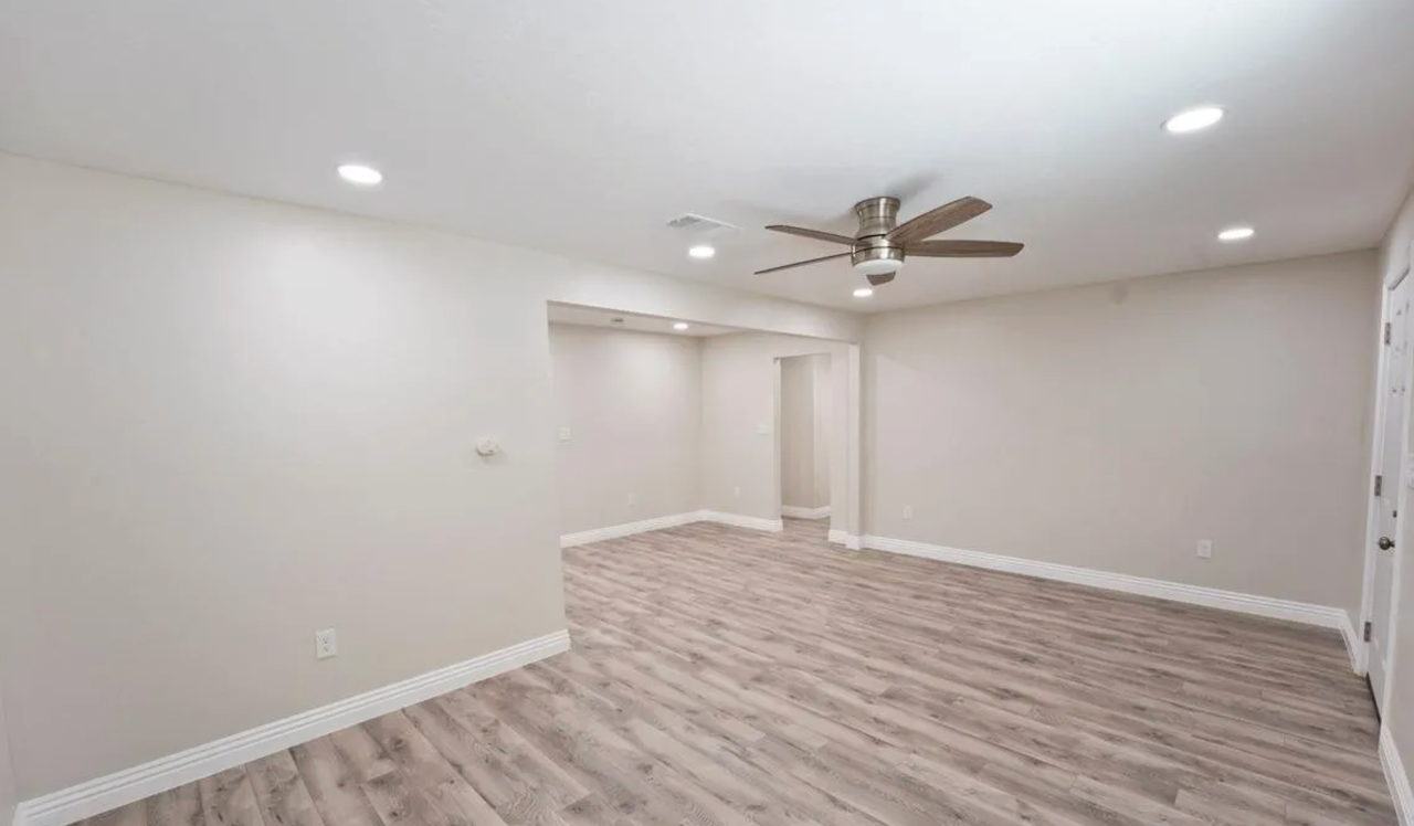 3619 L St. - Photo 5 of 16