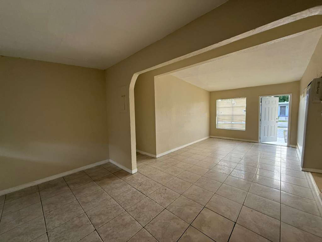 540 Nw 29th Ave - Photo 4 of 12