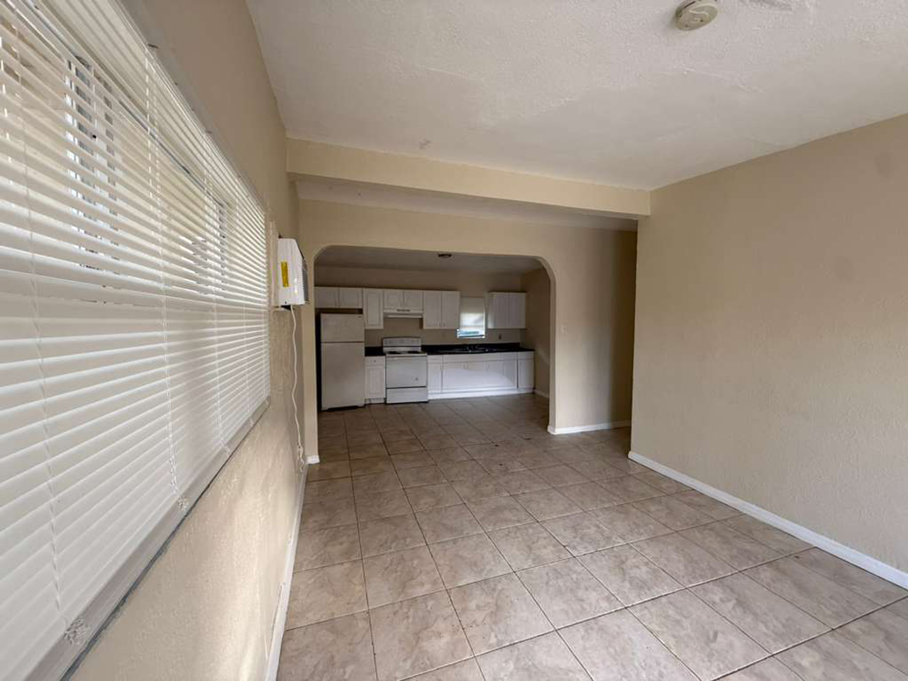 540 Nw 29th Ave - Photo 5 of 12