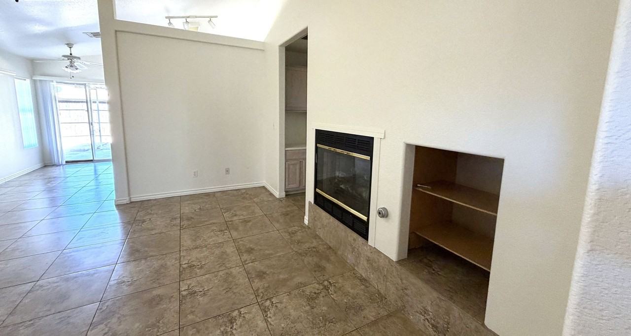 1953 Davis Ave - Photo 6 of 28