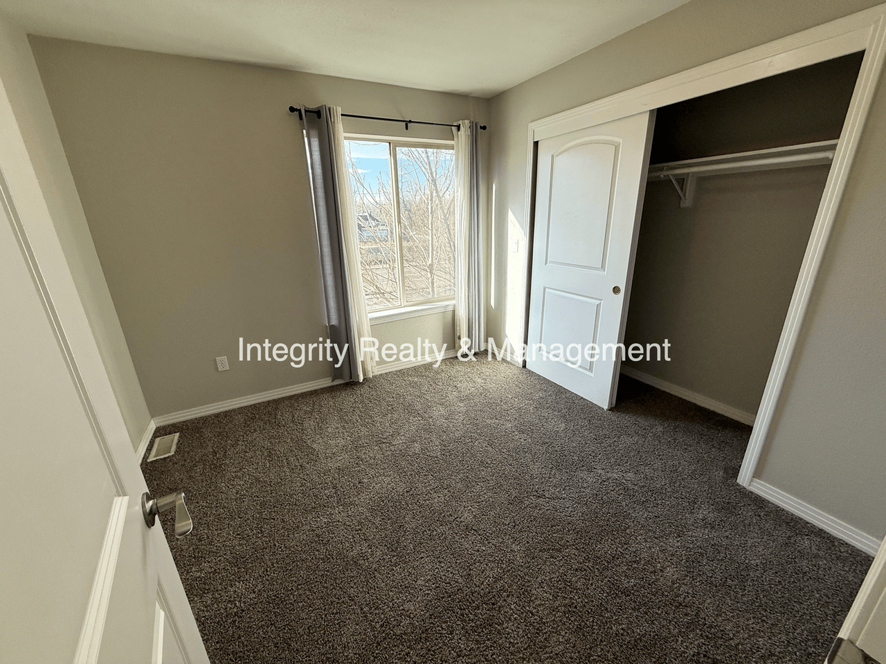 4001 E 16th Ave - Photo 5 of 10