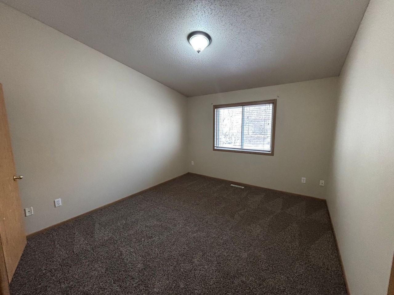 2915 Dakota Park Cir S - Photo 6 of 15