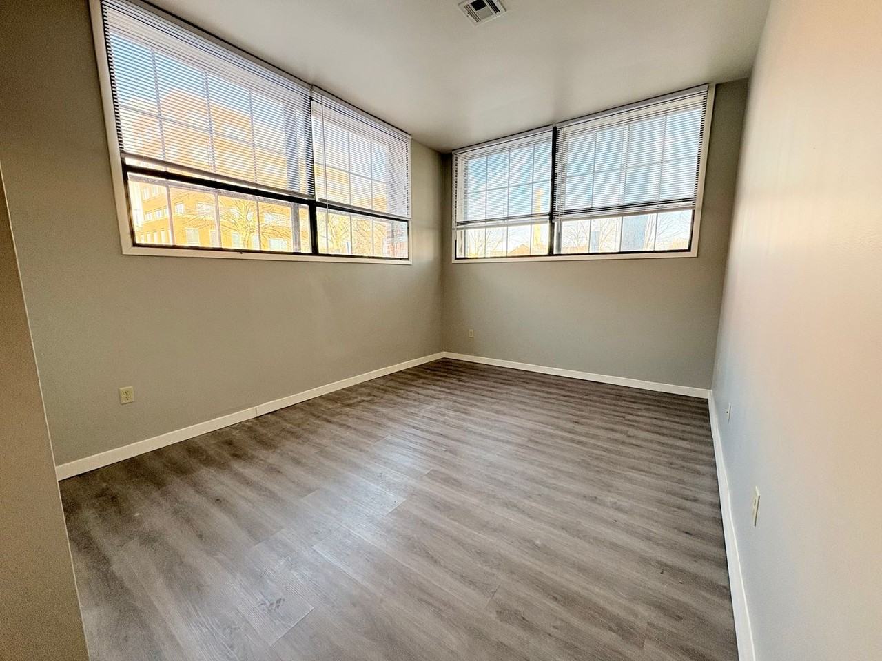 40 Grant St #4 - Photo 5 of 10