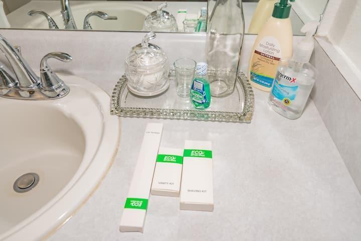 563 Primrose Dr - Photo 3 of 50