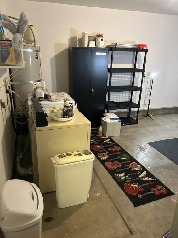 563 Primrose Dr - Photo 5 of 50