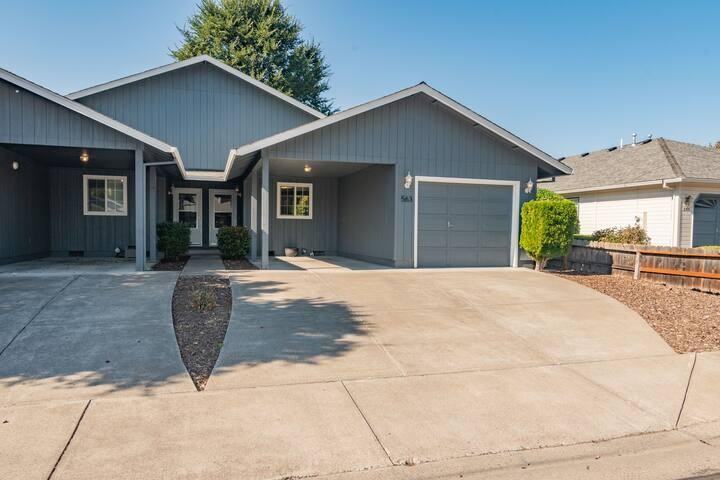 563 Primrose Dr - Photo 7 of 50