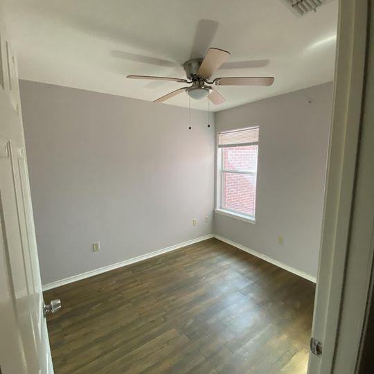 403 N 48th St - Photo 5 of 8