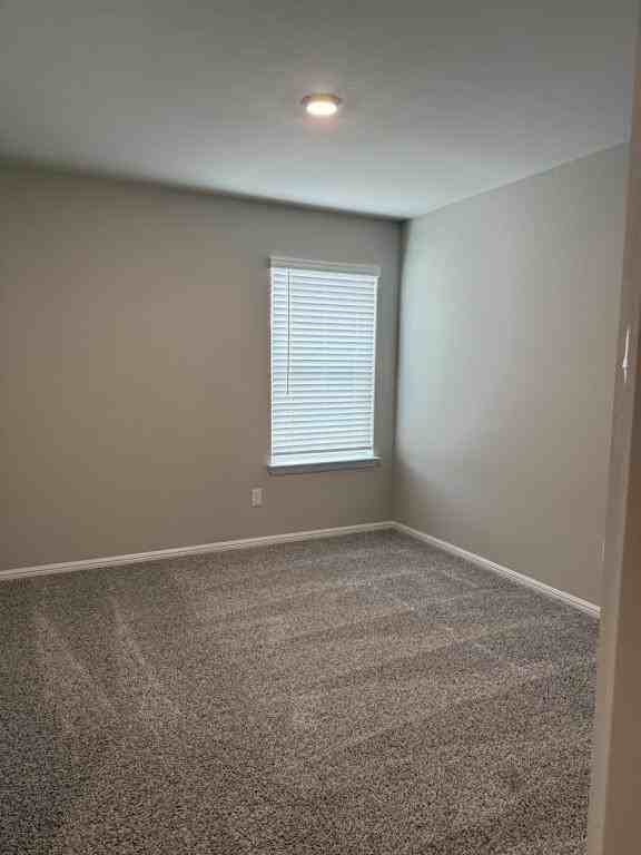 448 Kaufman Dr - Photo 6 of 20