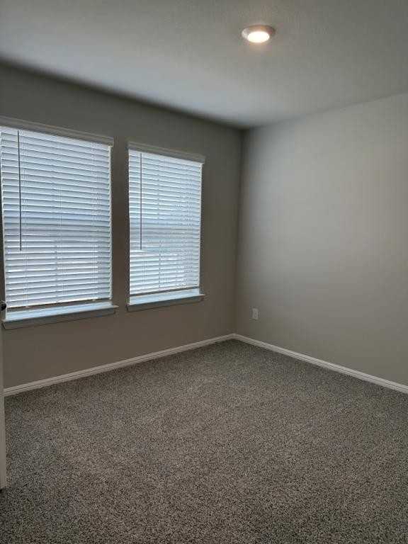 421 Blanco Dr - Photo 3 of 18