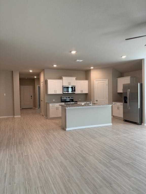 421 Blanco Dr - Photo 7 of 18