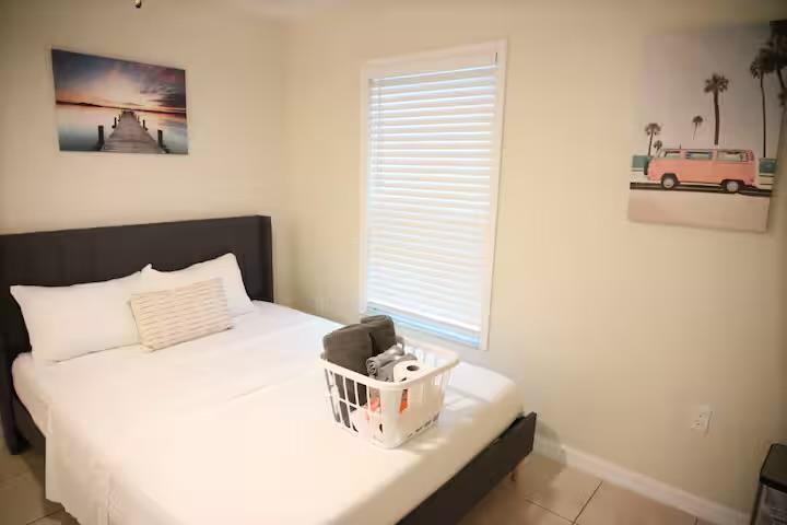 826 N Lincoln Ave - Photo 2 of 33