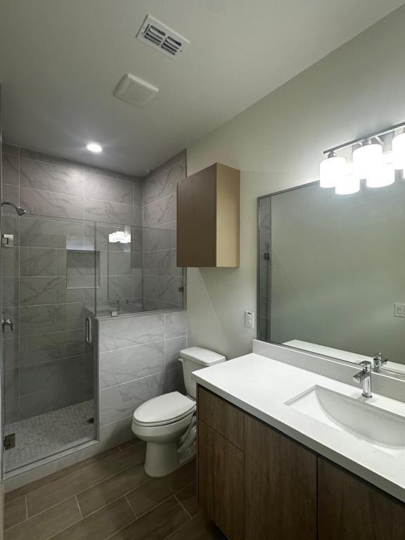 609 N Emerald Ave - Photo 5 of 9