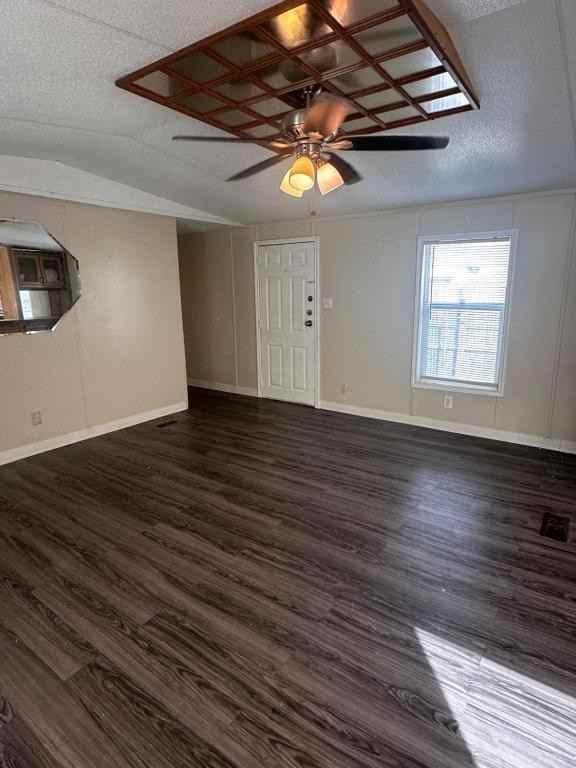 2709 Xalapa St - Photo 5 of 17