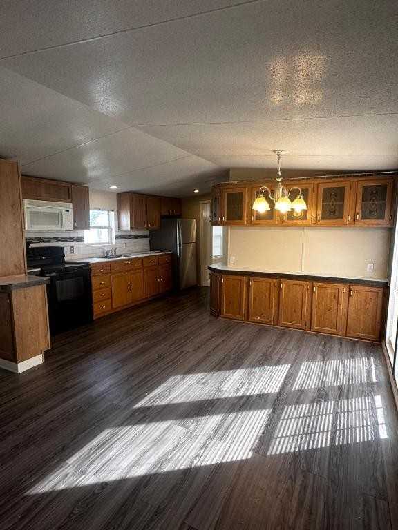 2709 Xalapa St - Photo 6 of 17