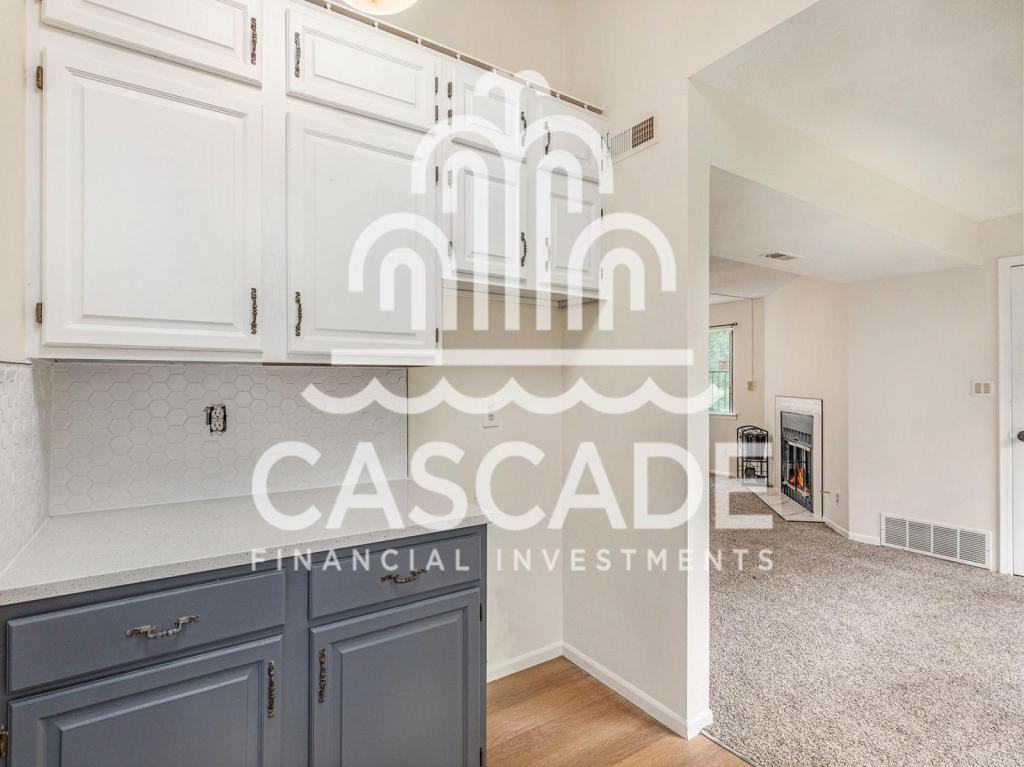 8153 Holmes Rd - Photo 6 of 17