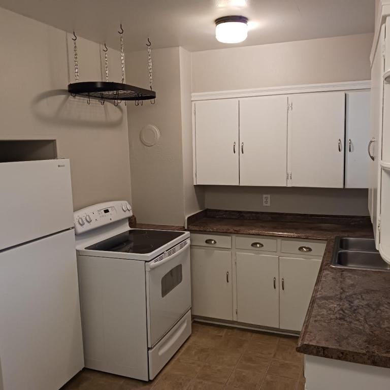 1540 Umatilla St Sw - Photo 3 of 5