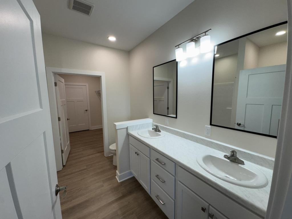 1106 Emerald Cove Drive, Clear Lake, IA 50428 - Photo 4 of 13