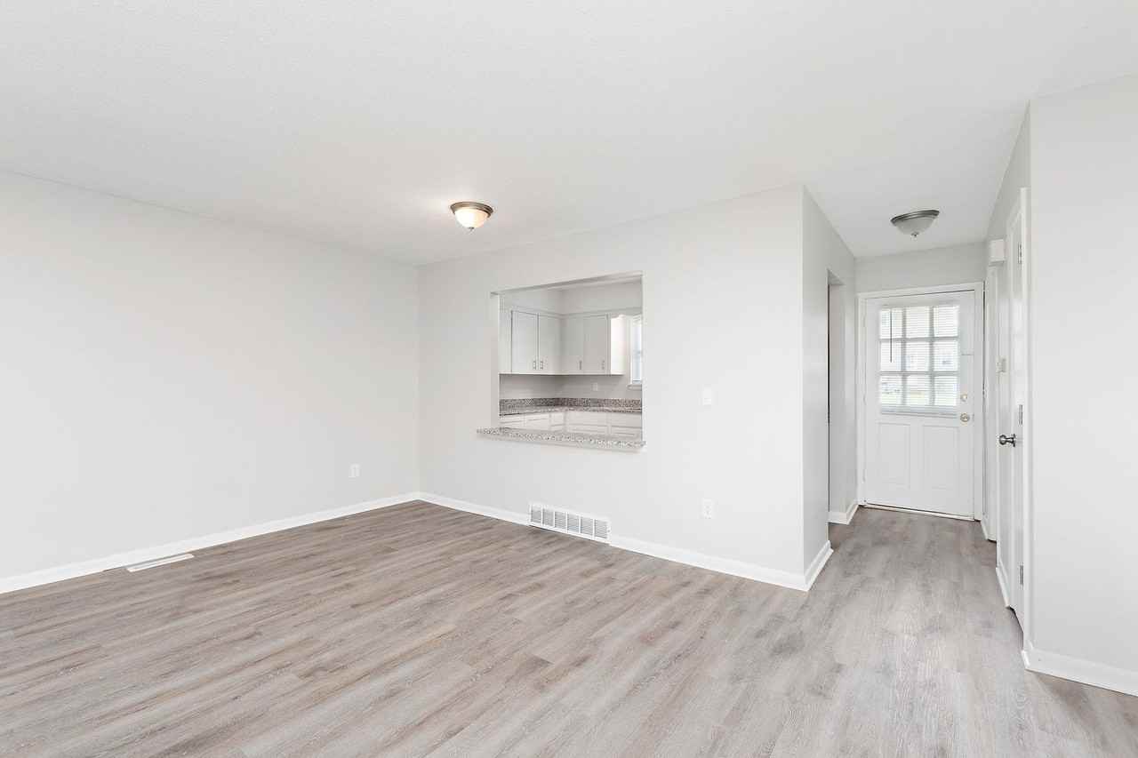 217 E Washington St - Photo 6 of 18