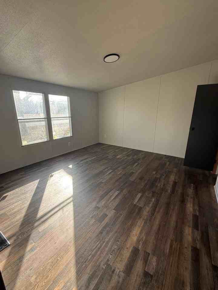 4213 Springdale Rd - Photo 4 of 10