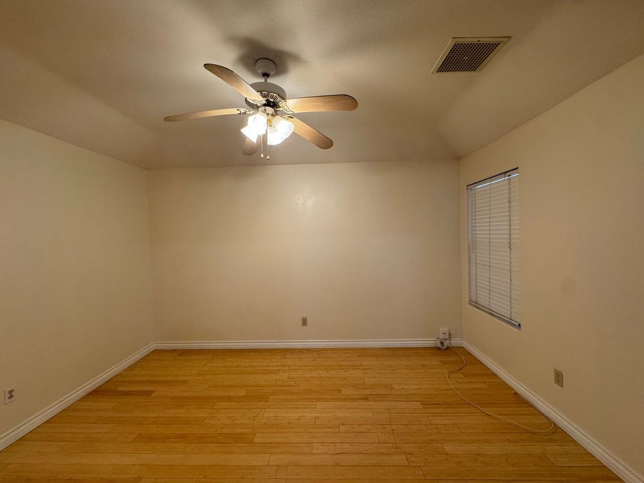 5917 Dorset Dr - Photo 5 of 17