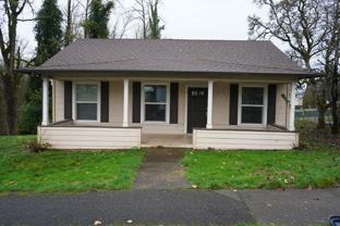 305 Se Everett St - Photo 1 of 1