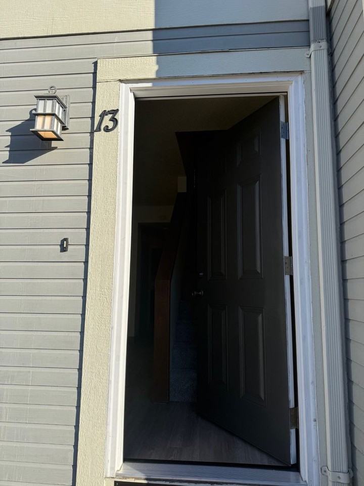 BEECHWOOD - Photo 6 of 44