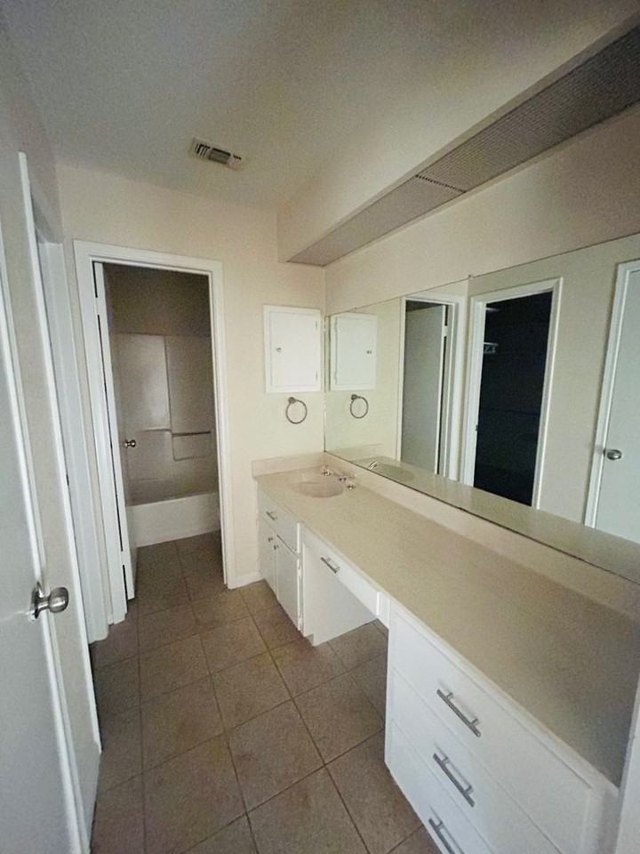 3351 Chimney Place Dr - Photo 5 of 11