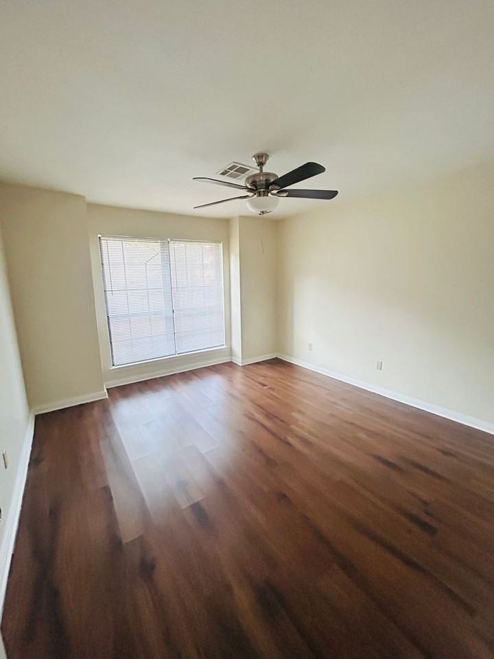 3351 Chimney Place Dr - Photo 7 of 11