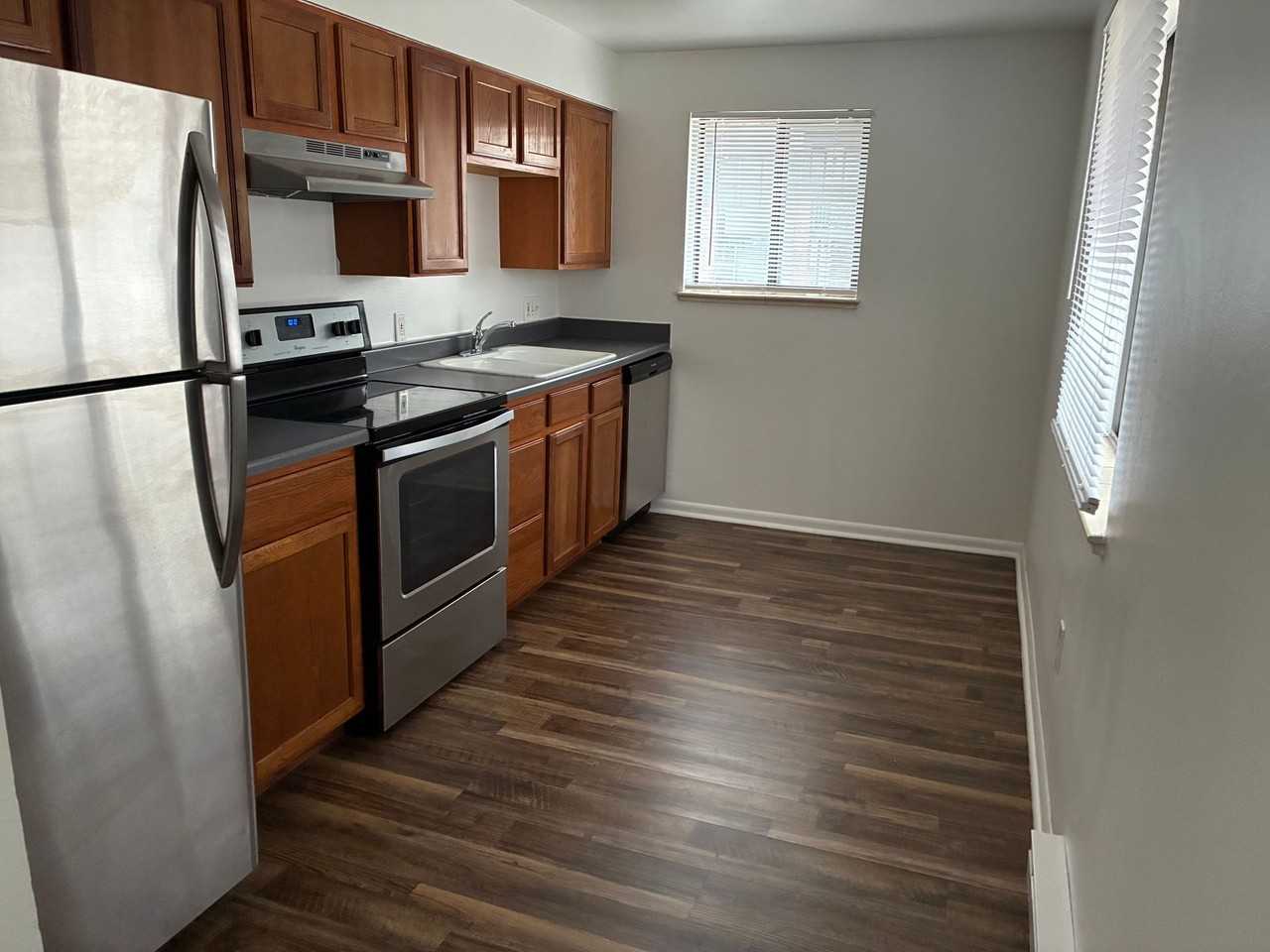 First month FREE! Nice 2 - Photo 3 of 6