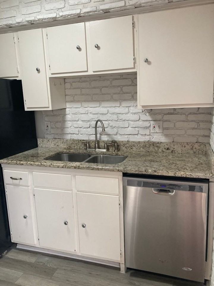 210 Hickory Ter #54 - Photo 5 of 15