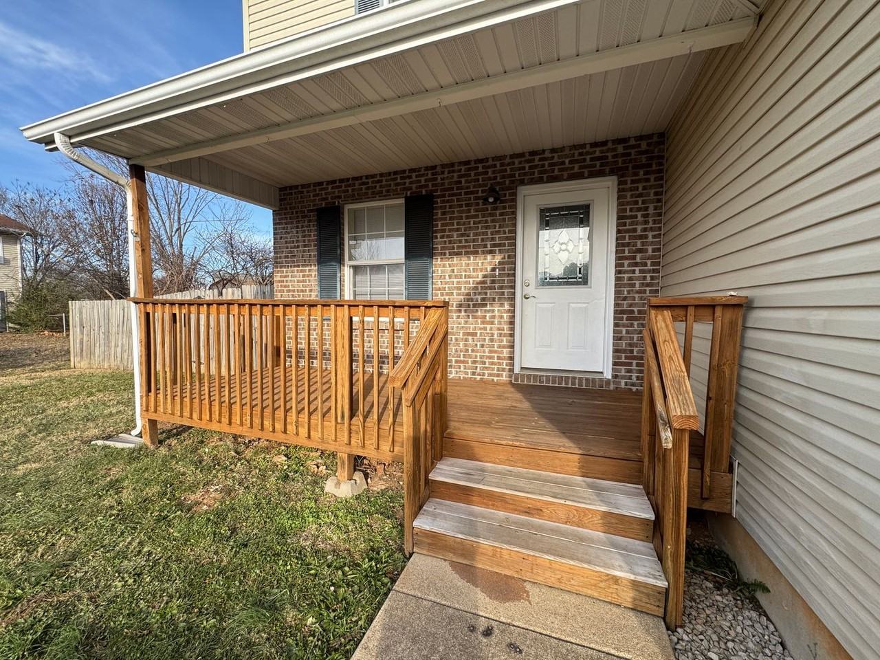 25154 Remington Rd - Photo 2 of 27