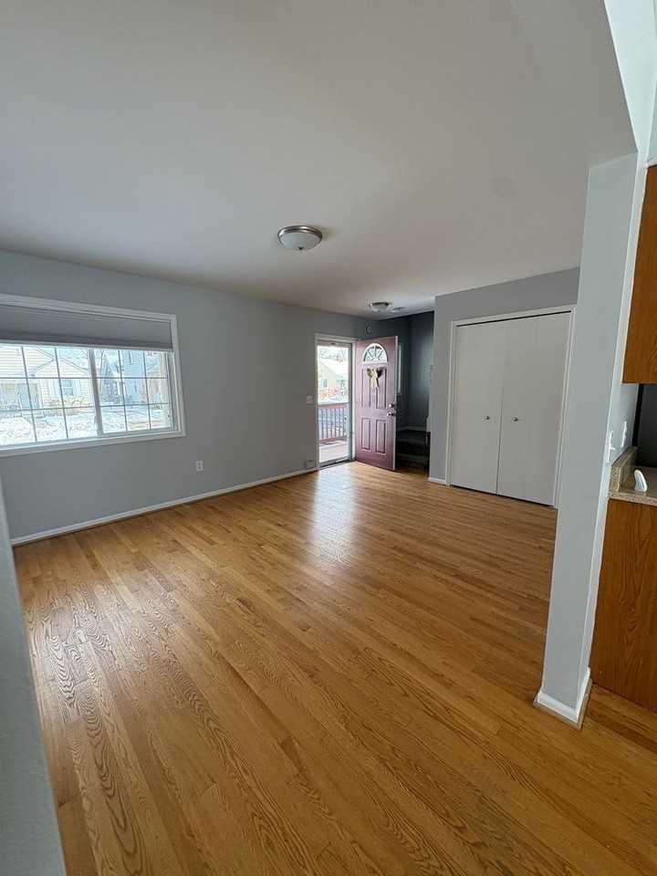 3829 3829 Bacon - Bacon 3829 - Photo 7 of 23