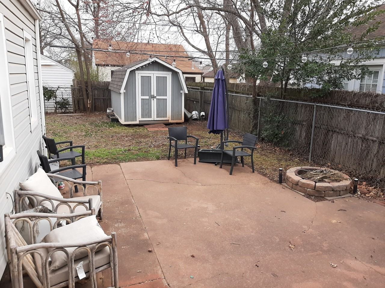 105 S Orchard St - Photo 5 of 8