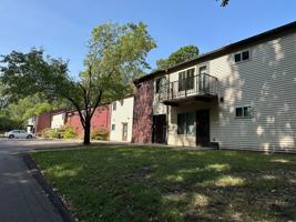 featured image of 557 E Park Ave