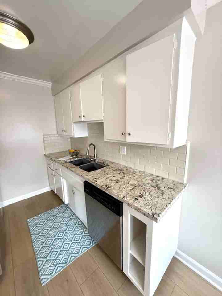 87 N Wilson Ave - Photo 5 of 20